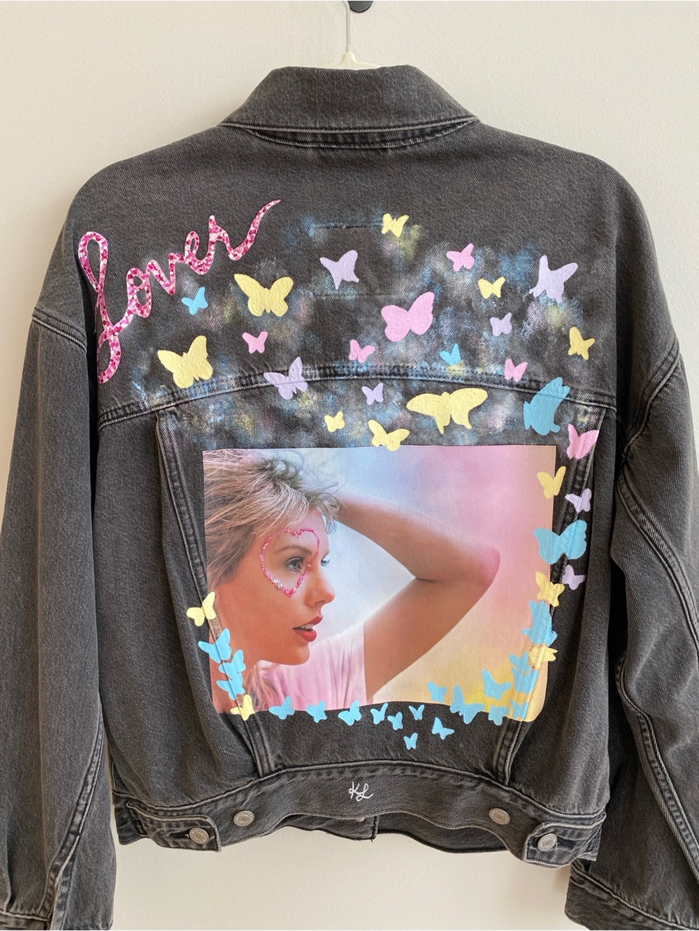 Authentic XS Levi’s Denim Jacket Taylor Swift Lover Hand Painted